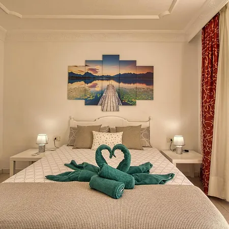 Апартаменты Bonito Atico Costa Adeje 501 *